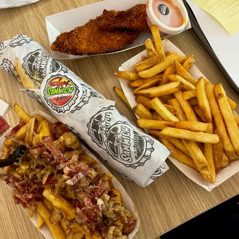 Guy Fieri's - Pizza Near Me - Cancún, ROO Guy Fieri's - Pizza Near Me - Cancún, ROO