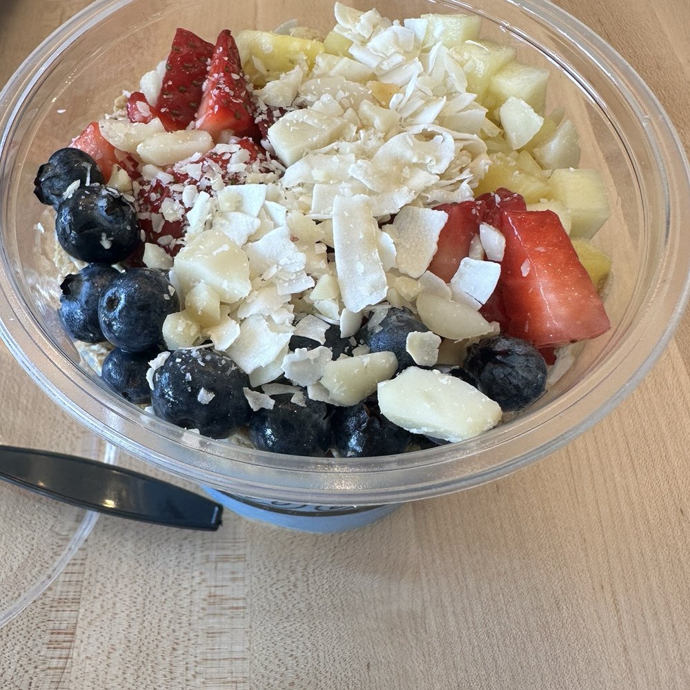 Wow Wow Lemonade - The Blue Hawaii - Acai Bowls Near Me - Vacaville, California Wow Wow Lemonade - The Blue Hawaii - Acai Bowls Near Me - Vacaville, California