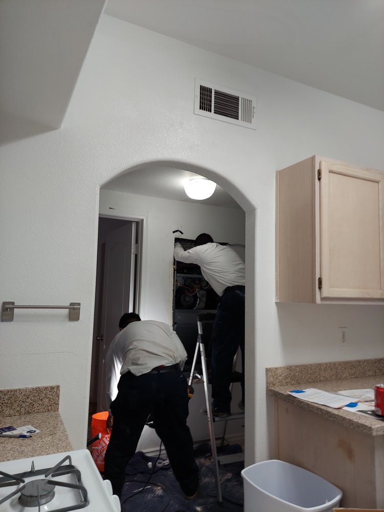 Slide of Johnny On The Spot