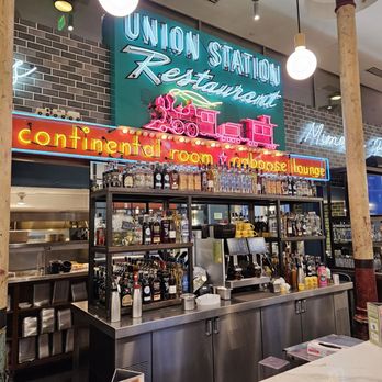Snooze, an A.M. Eatery - Full bar with Neon display - Breakfast & Brunch Near Me - Denver, Colorado Snooze, an A.M. Eatery - Full bar with Neon display - Breakfast & Brunch Near Me - Denver, Colorado
