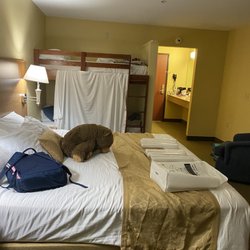 Big Splash Adventure Waterpark - Room with bunk beds