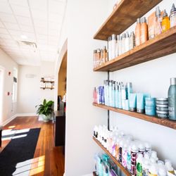 Lumari Salon and Spa - Lumari Salon Front Area