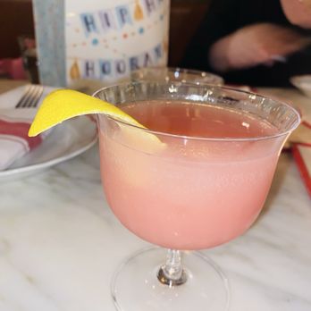 Folietta - Citrus Grapefruit Spritz cocktail - Italian Near Me - Vancouver, British Columbia Folietta - Citrus Grapefruit Spritz cocktail - Italian Near Me - Vancouver, British Columbia