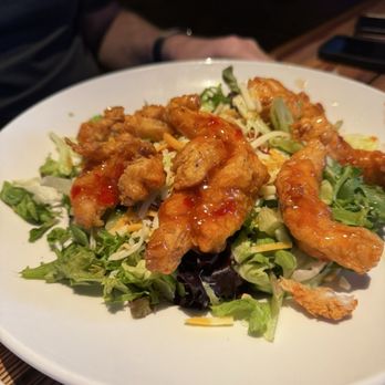 Miller's Ale House - Zingers ZINGERS® SALAD - Sports Bars Near Me - Murfreesboro, Tennessee