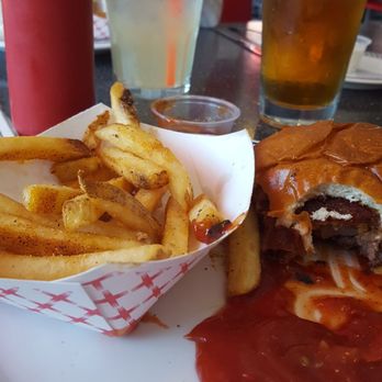 Cool Cat Cafe - American Near Me - Pismo Beach, California