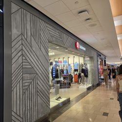 Lululemon Athletica