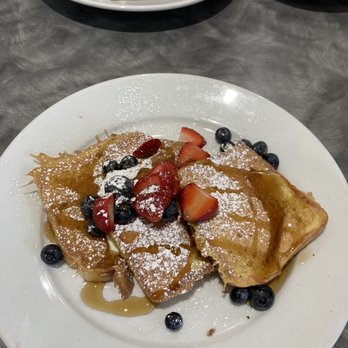 Peach Valley Cafè - Verry Berry Stuffed French Toast - Full - Breakfast & Brunch Near Me - Gainesville, Florida