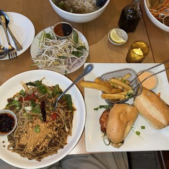 Native Plate - Dan Dan Noodles, Fried Chicekn Banh Mi, Beisket Pho, Singapore Noodles - Pan Asian Near Me - Richmond, Virginia Native Plate - Dan Dan Noodles, Fried Chicekn Banh Mi, Beisket Pho, Singapore Noodles - Pan Asian Near Me - Richmond, Virginia