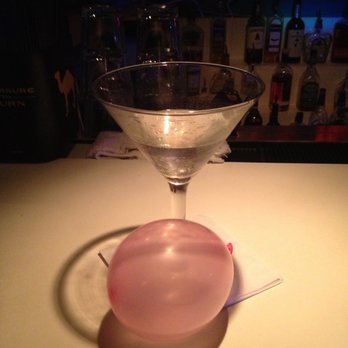Spoontonic Lounge - Dirty martini and a pink balloon - Lounges Near Me - Walnut Creek, California