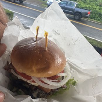 Big Nick’s - Best burger ever - Burgers Near Me - Hanalei, Hawaii