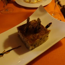Can Cassoletes - Patata masacarada amb botifarra negra i cruixent de bull. (al loro!!!)