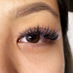 Pinkys Beauty Box - Add some color to your life by getting colorful lashes!
Unicorn Hybrid set
Central Oahu