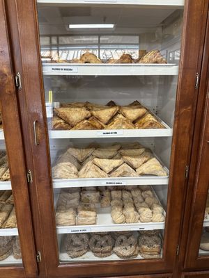 La Perla Bakery by null