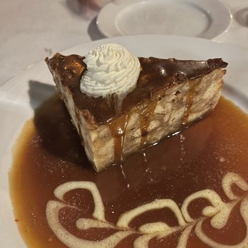 Russell's Restaurant - Bread pudding - Steakhouses Near Me - Bothell, Washington