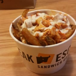 Steak Escape Willow Lake - Buffalo chicken fries!
