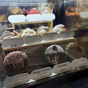 Mi Sant - March 2025 - Bakeries Near Me - Roseville, Minnesota