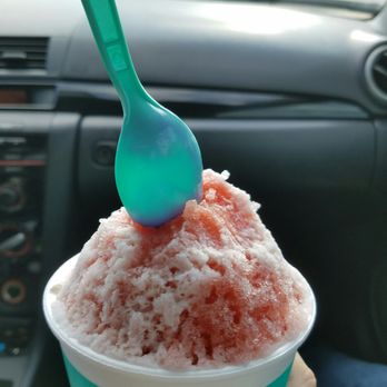 Bahama Buck's - San Antonio, NW Loop 410 - Classic medium snowcone with strawberry, ice cream, and the tropical topping. - Juice Bars & Smoothies Near Me - San Antonio, Texas Bahama Buck's - San Antonio, NW Loop 410 - Classic medium snowcone with strawberry, ice cream, and the tropical topping. - Juice Bars & Smoothies Near Me - San Antonio, Texas