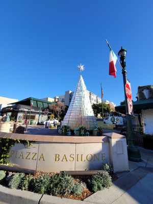 Piazza Basilone by null