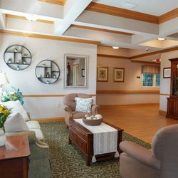 Heritagespring Healthcare Center of West Chester - Step into comfort at Heritagespring. Our welcoming, modern lobby provides a warm space for patients, families, and visitors.