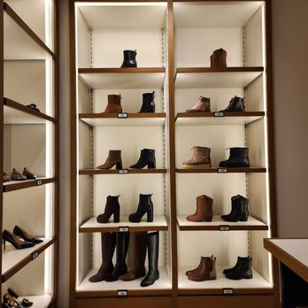 Coach - Accessories Near Me - Rosemont, Illinois Coach - Accessories Near Me - Rosemont, Illinois