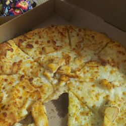 Domino's Pizza - Supposed to be white pizza with chicken