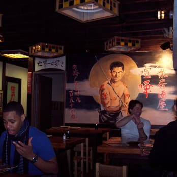 Kenka - on the left you can see the old games. are they still working? - Sushi Bars Near Me - New York, New York