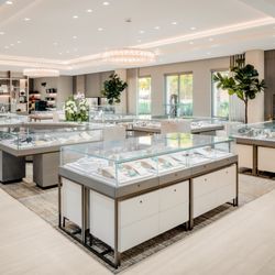 J.R. Dunn Jewelers - Our showroom pairs many designer jewelry brands, from Roberto Coin to Gucci and Spinelli Kilcollin with Swiss timepieces.