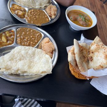 Halal Shamiana Restaurant - Halwa puri & paya with naan - Indian Near Me - Mississauga, Ontario Halal Shamiana Restaurant - Halwa puri & paya with naan - Indian Near Me - Mississauga, Ontario
