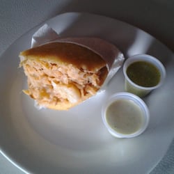 Arepas Borinquezolanas - Arepa de bacalao