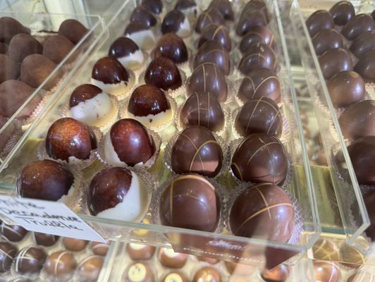 Le Bonbon by null