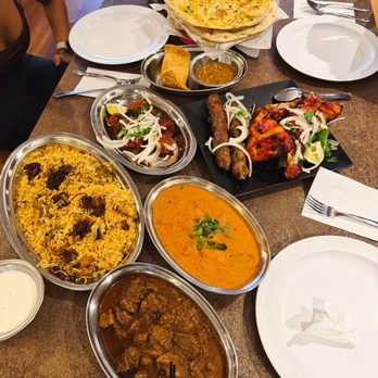 Pakwan Restaurant - Naan, Samosa, Beef Boti kabab, Seekh Kabab, Tandoori Chicken Leg, Chicken Biryani, Chicken Makhanwala, and Achar Gosht (goat) - Pakistani Near Me - Hayward, California