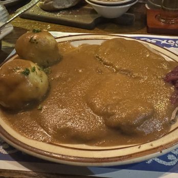 Zum Stammtisch - Sauerbraten w/ red cabbage - German Near Me - Glendale, New York Zum Stammtisch - Sauerbraten w/ red cabbage - German Near Me - Glendale, New York