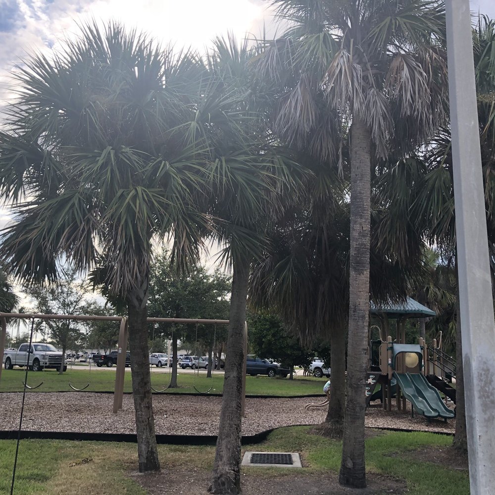 Burt Reynolds Park - Parks Near Me - Jupiter, Florida