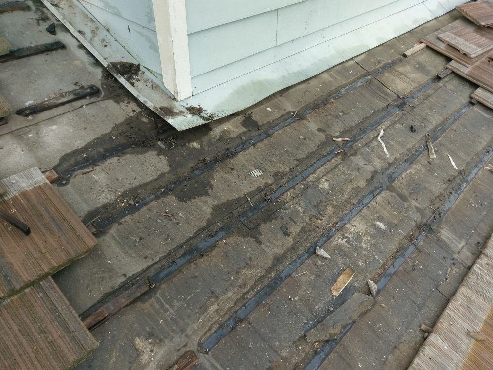 Slide of A&L Roofing Repairs & Cleaning