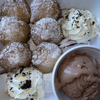 T’s - Deep Fried Oreos with Chocolate Ice Cream! - Desserts Near Me - San Lorenzo, California T’s - Deep Fried Oreos with Chocolate Ice Cream! - Desserts Near Me - San Lorenzo, California