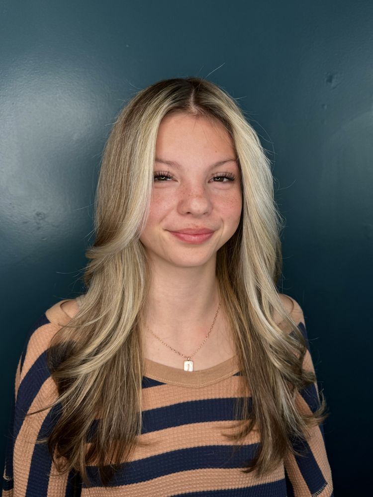 DELILAH SALON Updated July 2024 1584 Photos & 156 Reviews 234 4th