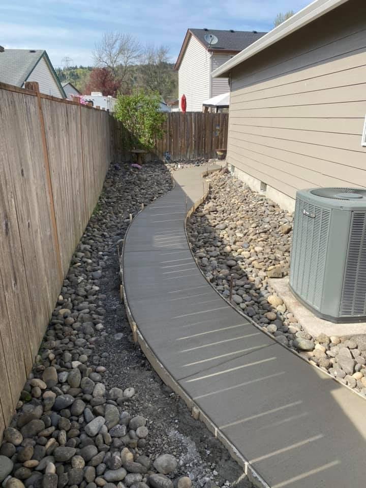 Slide of Duarte's Contracting & More