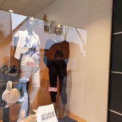 Christine B. Herrenmode - Schaufenster