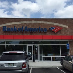 Bank of America Financial Center - Store front...
