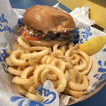 Splash Cafe - Grilled Ahi Tuna Sandwich with fries - American Near Me - Pismo Beach, California