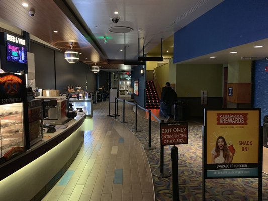 CINEMARK UNIVERSITY CITY PENN 6 50 Photos &amp; 238 Reviews