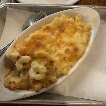 Griff's BBQ & Grill - Macaroni and cheese- very good - American Near Me - Copperopolis, California