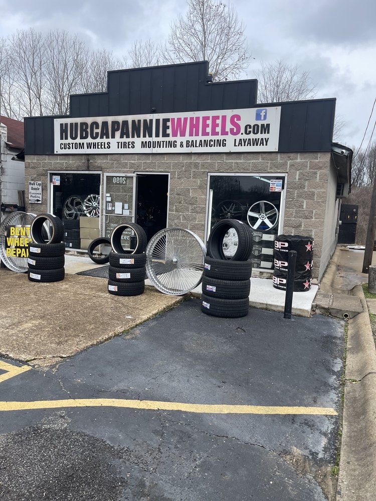 HUB CAP ANNIE 2090 Goodman Rd W, Horn Lake, Mississippi Wheel & Rim