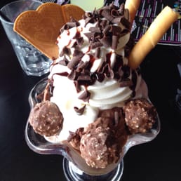 Rocher sunday