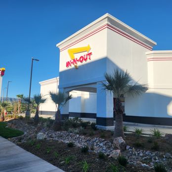 In-N-Out Burger - Burgers Near Me - Lake Elsinore, California In-N-Out Burger - Burgers Near Me - Lake Elsinore, California