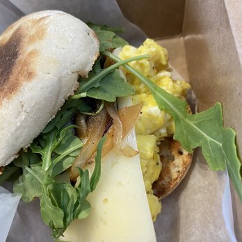 Oromo Cafe Bucktown - Breakfast Egg Sandwich - Cafes Near Me - Chicago, Illinois
