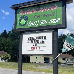 Y & Z Grow - New sign! Stop in and say hello!