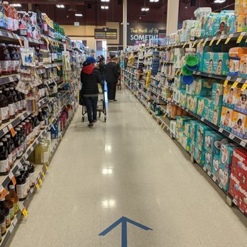 Sobeys - One-way aisles - Grocery Near Me - East York, Ontario