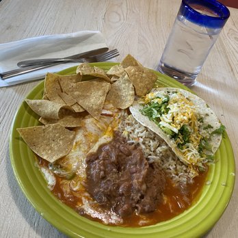 Dos Coyotes Border Cafe - Mexican Near Me - Elk Grove, California