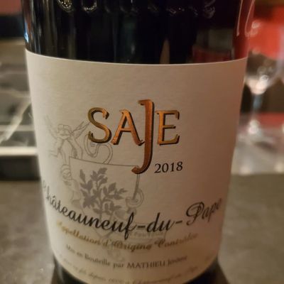 Village Vino by null